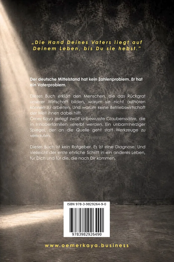 Rückseite des Buches mit dem Zitat: Die Hand Deines Vaters liegt auf Deinem Leben, bis Du sie hebst.